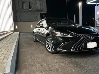 2022 لكزس آي إس 300