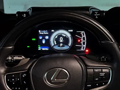 2022 لكزس آي إس 300