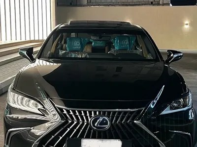 2022 لكزس آي إس 300