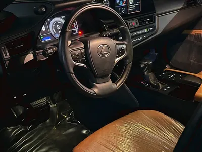 2022 لكزس آي إس 300