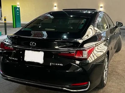 2022 لكزس آي إس 300