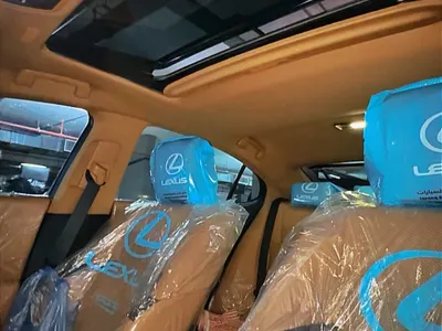 2022 لكزس آي إس 300