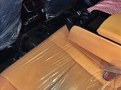 2022 لكزس آي إس 300