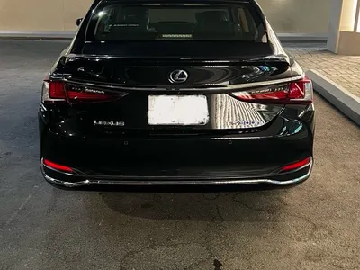 2022 لكزس آي إس 300