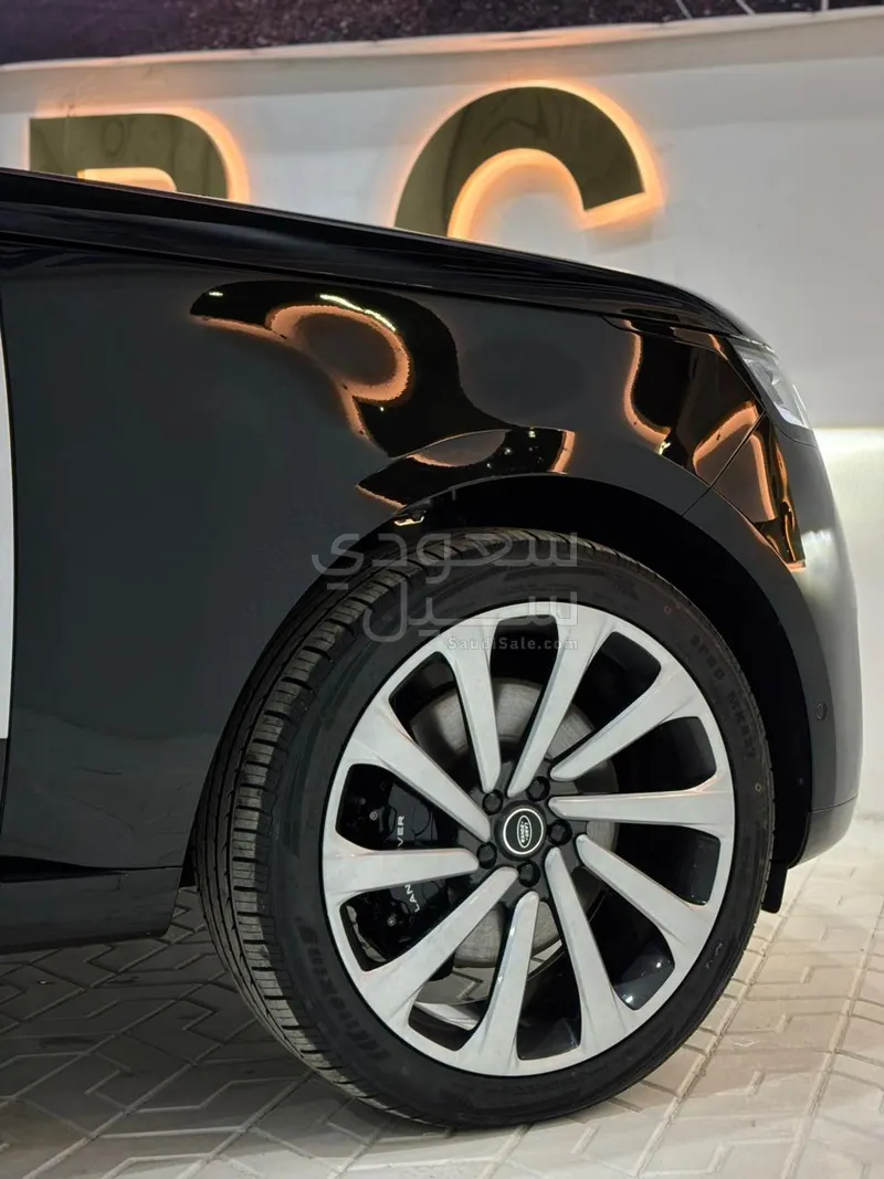 2025 لاند روفر رينج روفر اوتوبيوغرافي