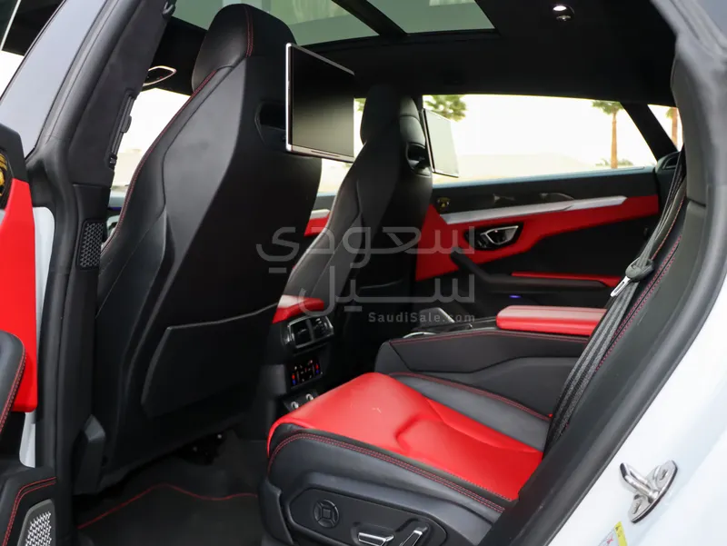 2021 لمبرجيني اوروس