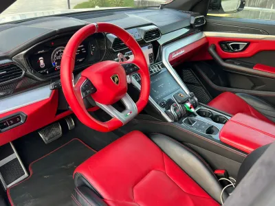 2021 لمبرجيني اوروس