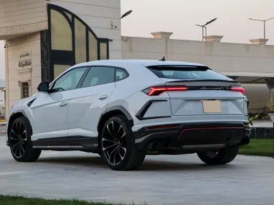 2021 لمبرجيني اوروس