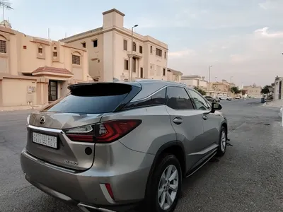 2018 لكزس أر إكس 350