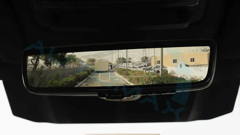 2025 لاند روفر ديفيندر اكس داينمك