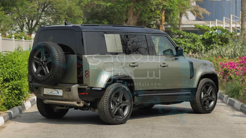 2025 لاند روفر ديفيندر اكس داينمك