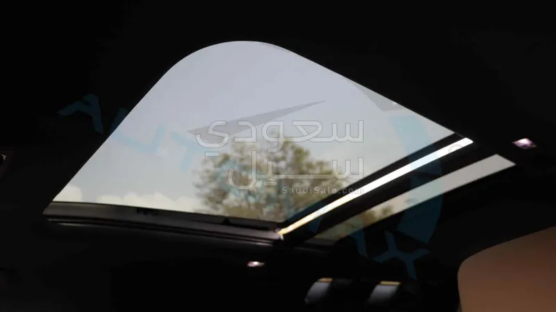 2025 لاند روفر ديفيندر اكس داينمك