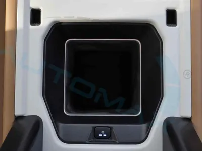 2025 لاند روفر ديفيندر اكس داينمك