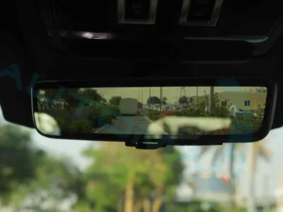 2025 لاند روفر ديفيندر اكس داينمك