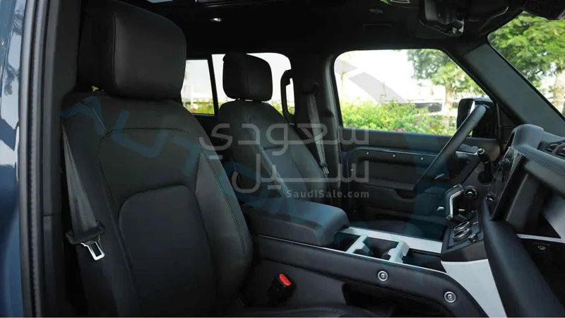 2025 لاند روفر ديفيندر اكس داينمك