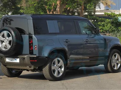 2025 لاند روفر ديفيندر اكس داينمك