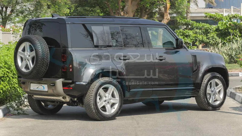 2025 لاند روفر ديفيندر اكس 110