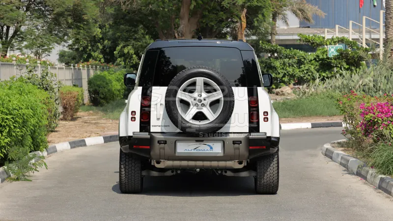 2025 لاند روفر ديفيندر اكس داينمك