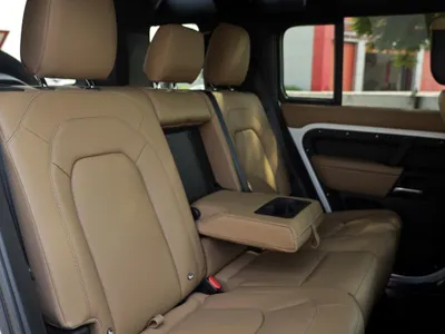 2025 لاند روفر ديفيندر اكس داينمك