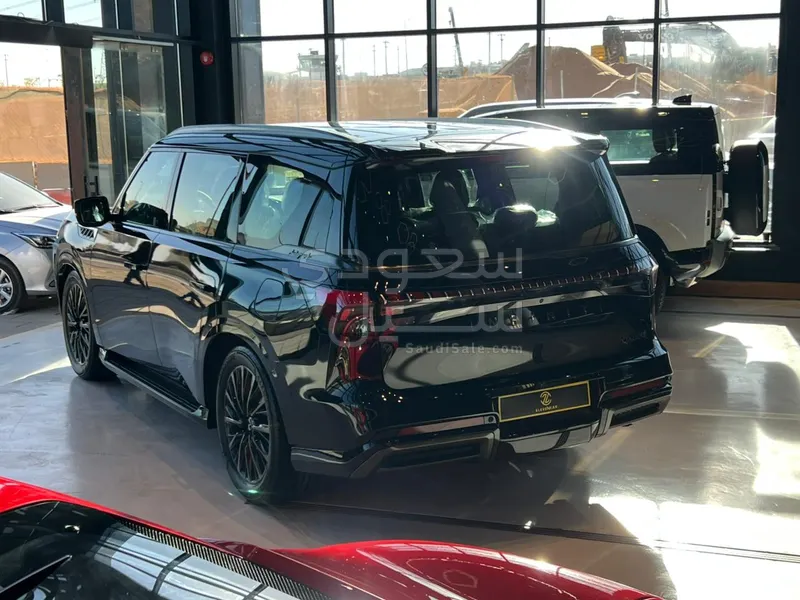 2025 انفينيتي كيو اكس 80