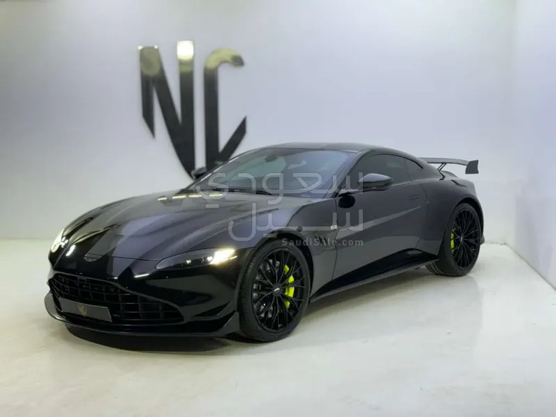 2022 استون مارتن فانتج اف 1 إديشن