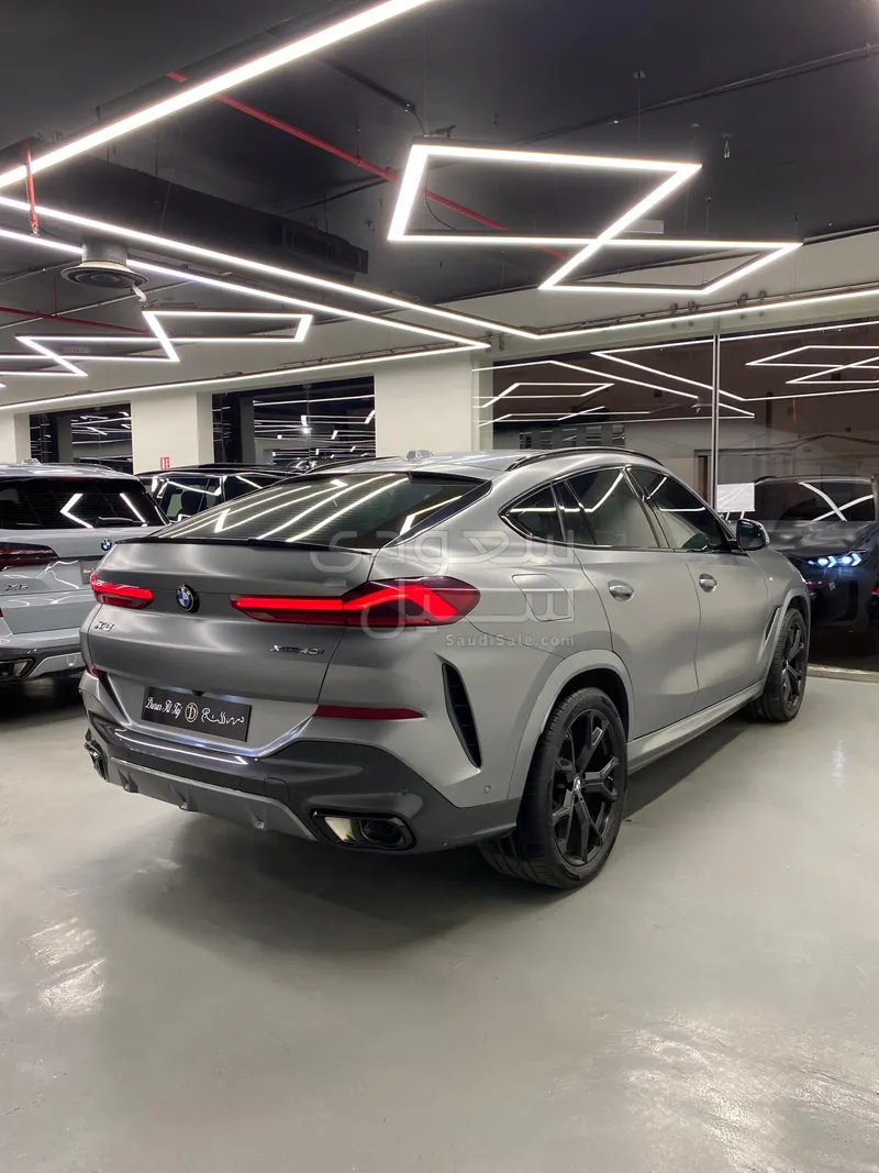 2024 BMW X Series 6 M Kit