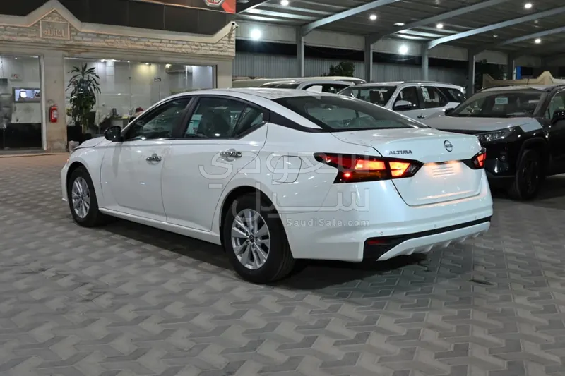 2025 نيسان التيما