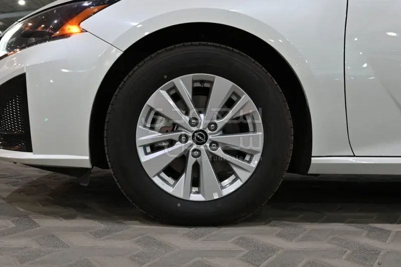 2025 نيسان التيما