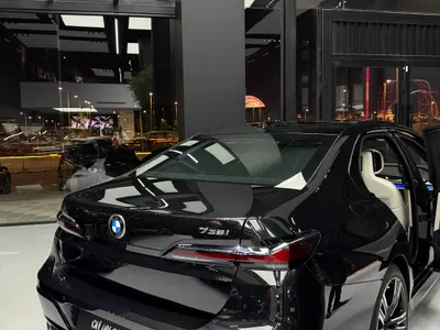 2026 بي ام دبليو الفئة السابعة 735أي