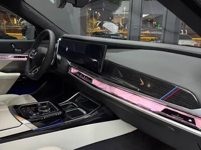 2026 بي ام دبليو الفئة السابعة 735أي