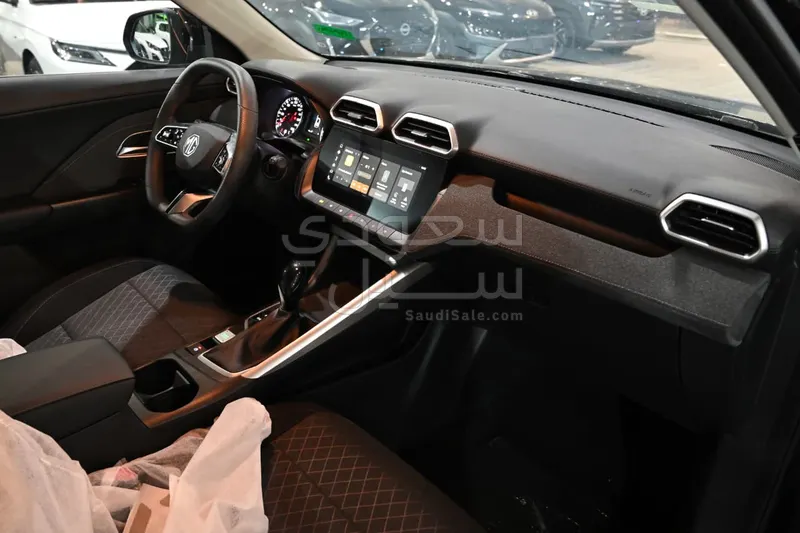 2025 ام جي زد اس