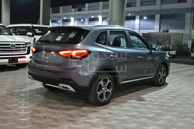 2025 ام جي زد اس