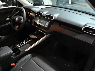 2025 ام جي زد اس