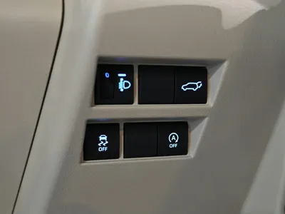 2024 تويوتا لاند كروزر جي اكس ار4