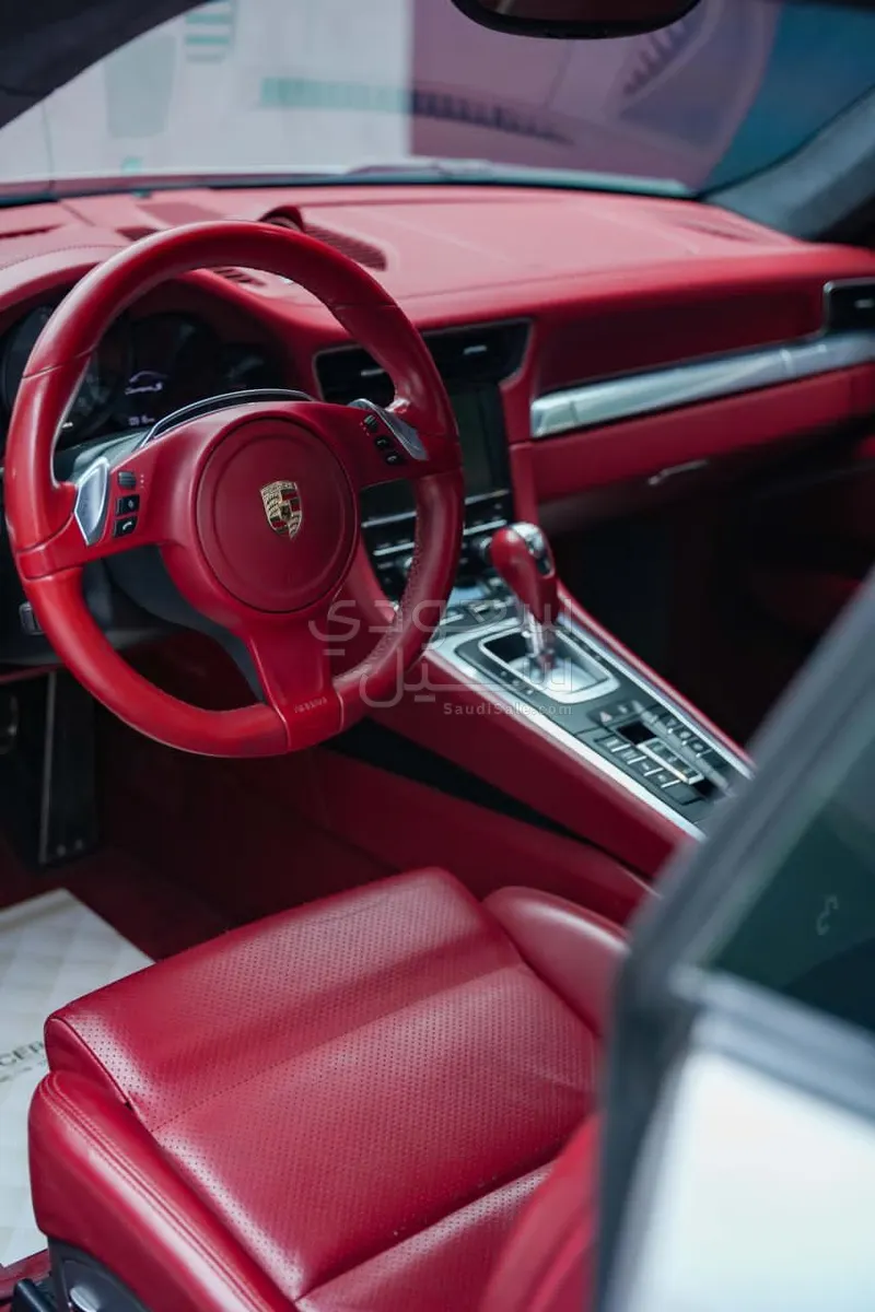 2013 بورش 911 كاريرا اس