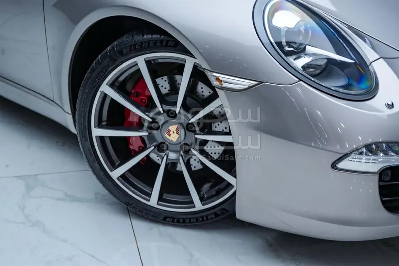 2013 بورش 911 كاريرا اس