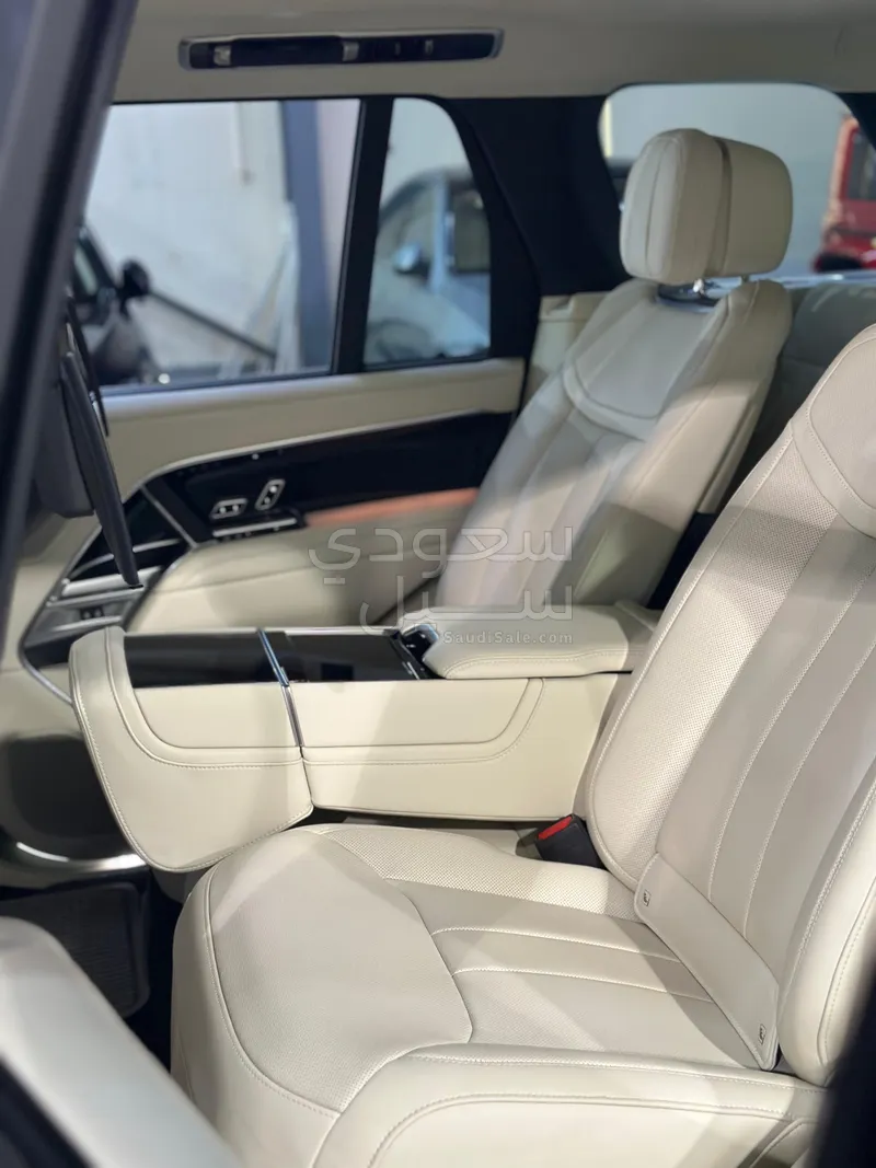 2024 Land Rover Range Rover Autobiography