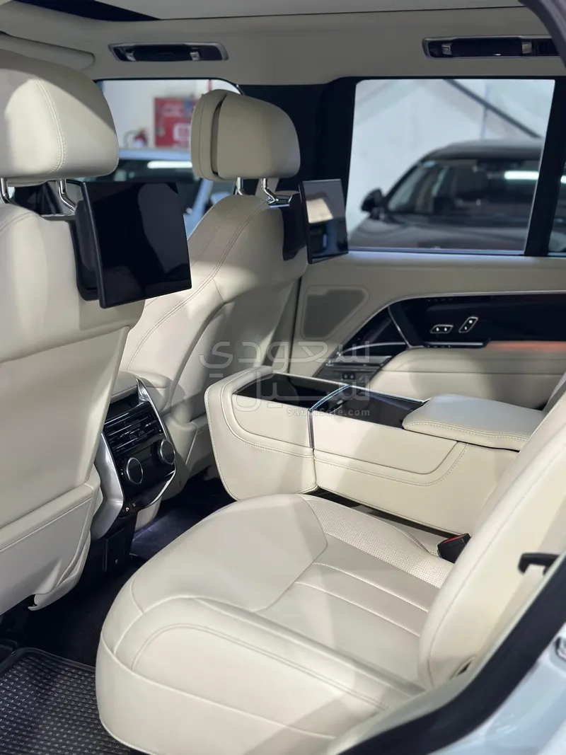 2024 Land Rover Range Rover Autobiography