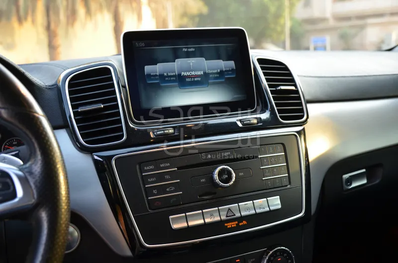 2016 مرسيدس - بنز جي إل إي 400