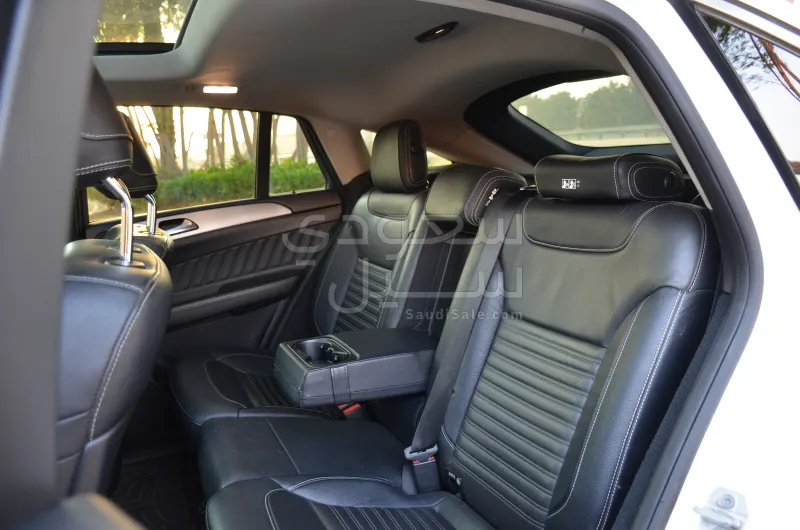 2016 مرسيدس - بنز جي إل إي 400