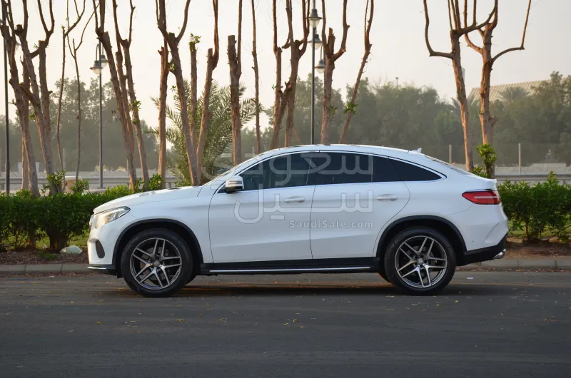 2016 مرسيدس - بنز جي إل إي 400