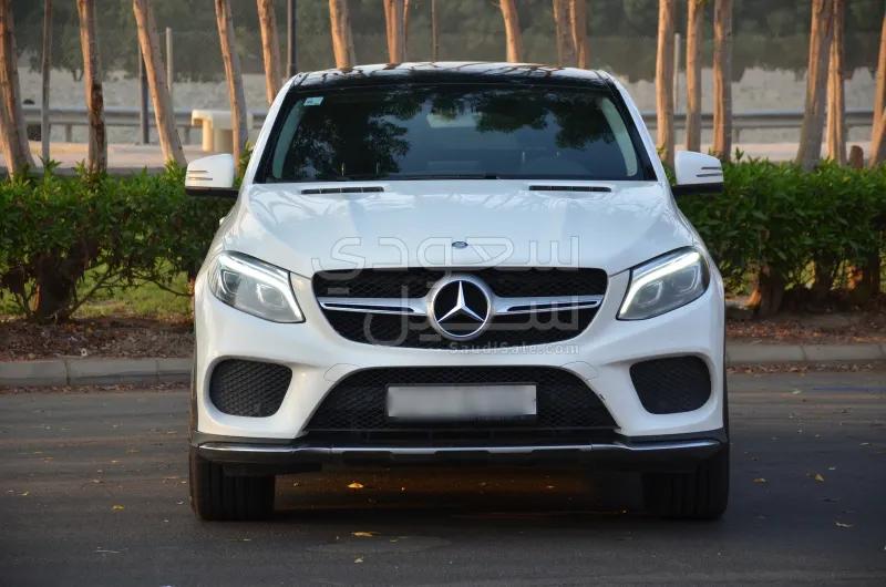 2016 مرسيدس - بنز جي إل إي 400