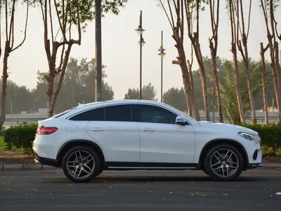 2016 مرسيدس - بنز جي إل إي 400