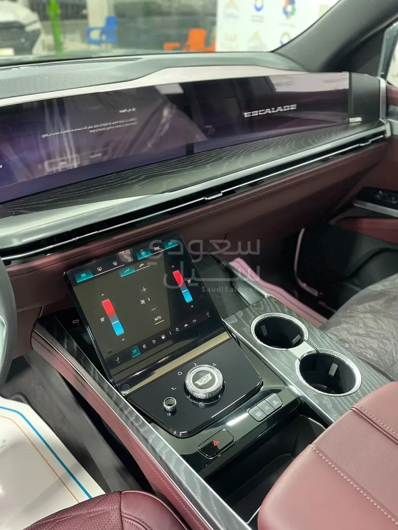 2025 Cadillac Escalade Sport