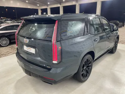 2025 Cadillac Escalade Sport