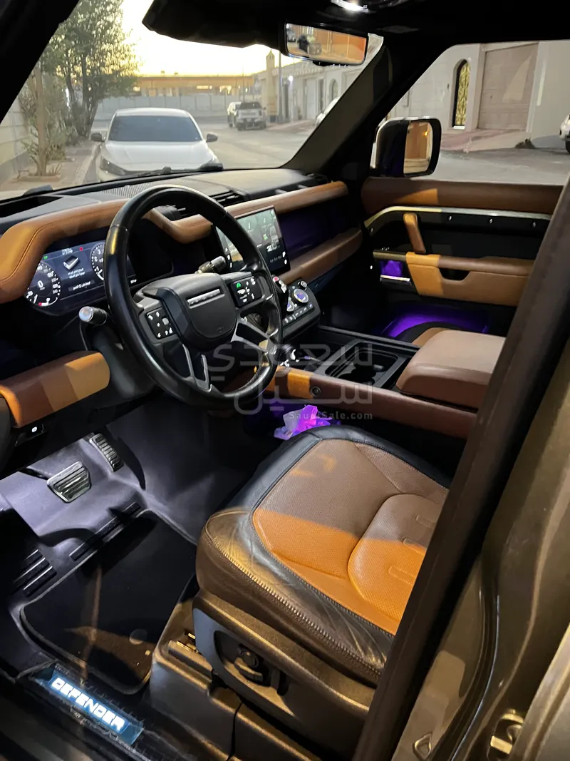 2020 لاند روفر ديفيندر اكس 110