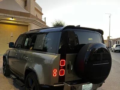 2020 لاند روفر ديفيندر اكس 110