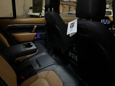 2020 لاند روفر ديفيندر اكس 110