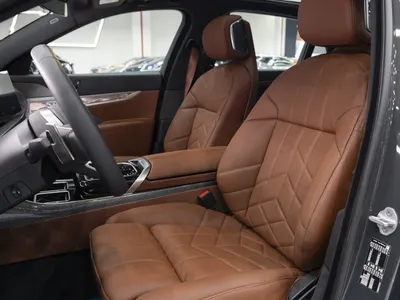 2026 بي ام دبليو الفئة السابعة 735أي