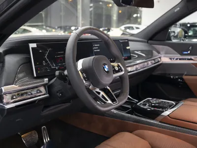 2026 بي ام دبليو الفئة السابعة 735أي